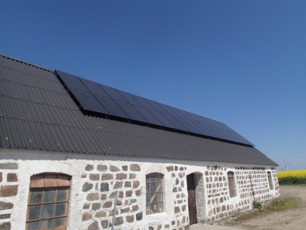 30 solpaneler med Danfoss invertere 30 solpaneler med Danfoss invertere