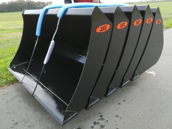 M Skovl HD 120 cm. M Skovl HD 120 cm.
